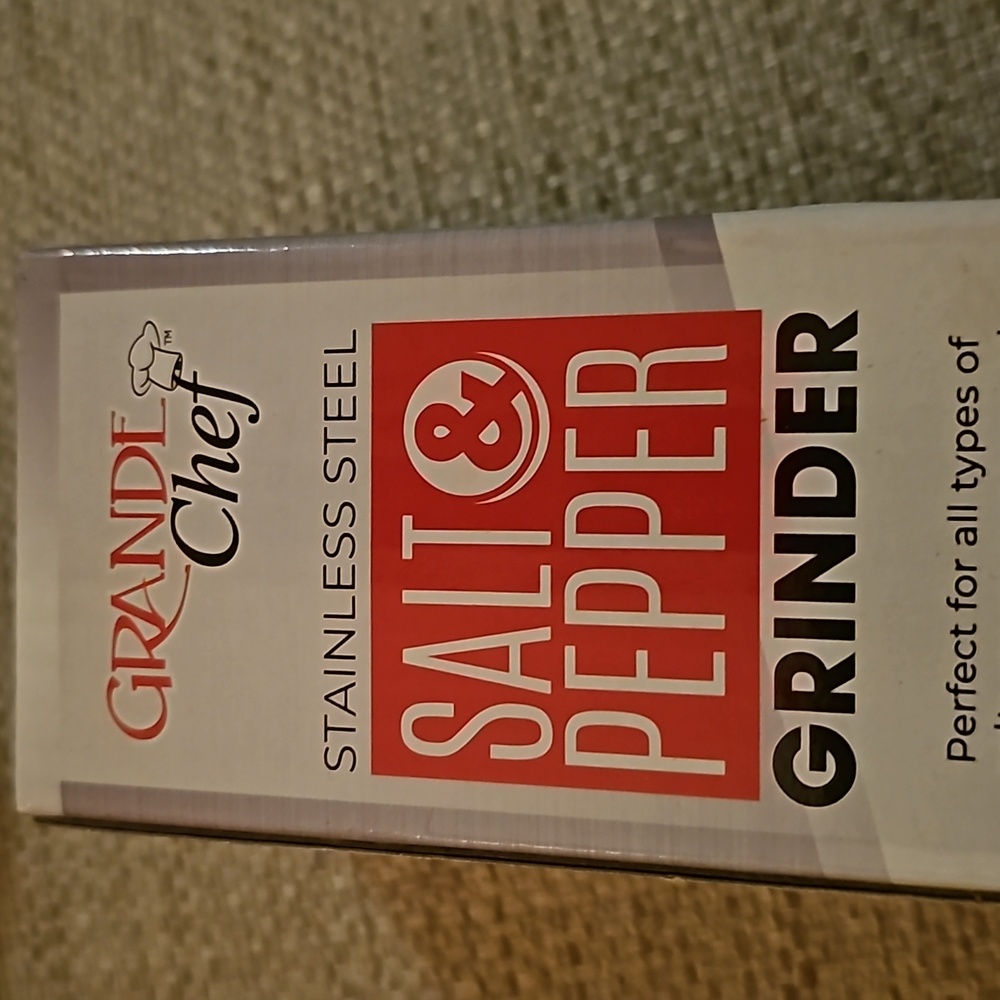 Grande Chef Stainless Steel Salt & Pepper Grinder. NEW